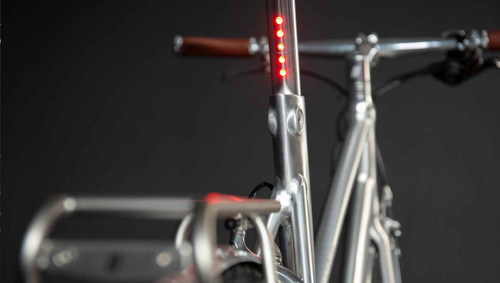Lightskin LED Rücklicht Sattelstütze USB –